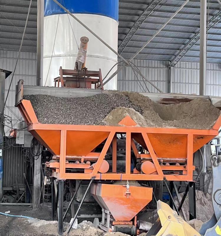 2-4 Bins Steel Construction Mixer Used for Aggregate Batching Farm & Industrial Pump Motor Core for Concrete Batching Industries