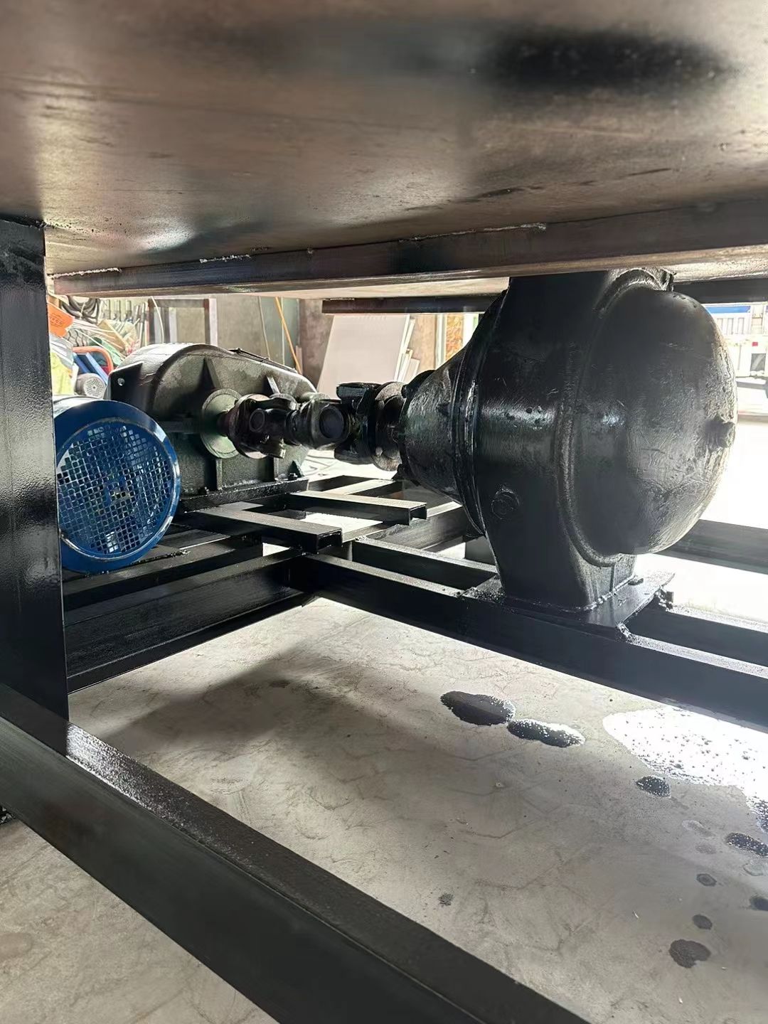 Multi Functional Flat Mouth Self Loading Concrete Mixers Self Loading Concrete Mixer