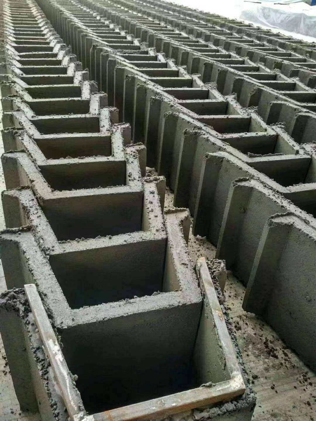 New Design Steel U Drain Mould Precast Concrete Casting Mold Drainage Pipe Making Machinery Cement U Drain Forming Machine