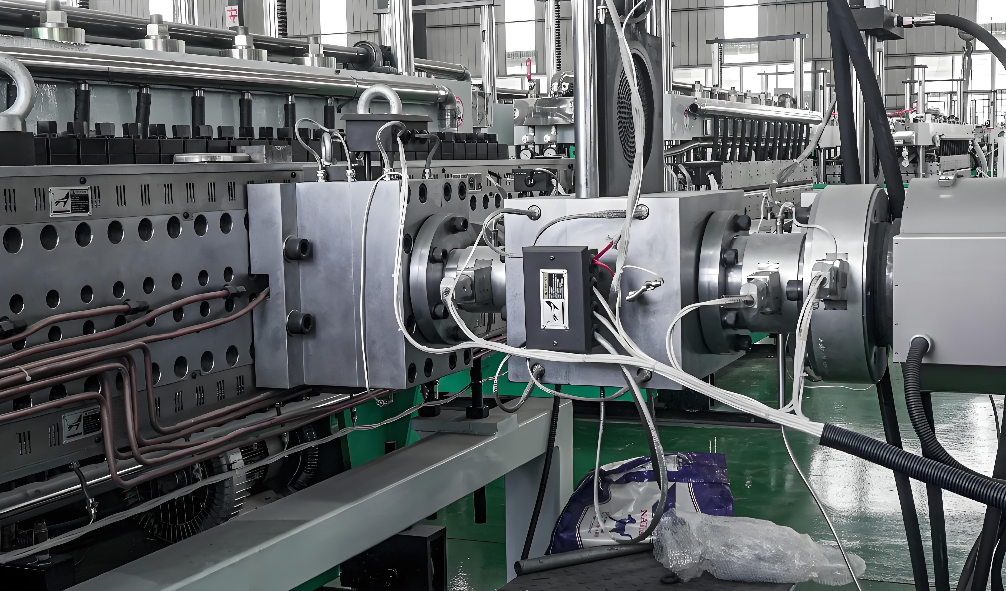 PP Hollow Grid Plate Extrusion Machine