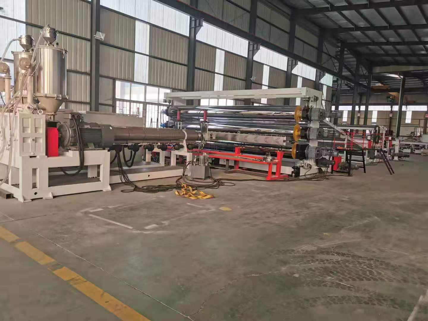 Qingdao Zhongsu Machinery Supplies Customized 6m PE Waterproof Membrane Extrusion Line to India Qingdao Zhongsu Machinery Supplies Customized 6m PE Waterproof Membrane Extrusion Line to India