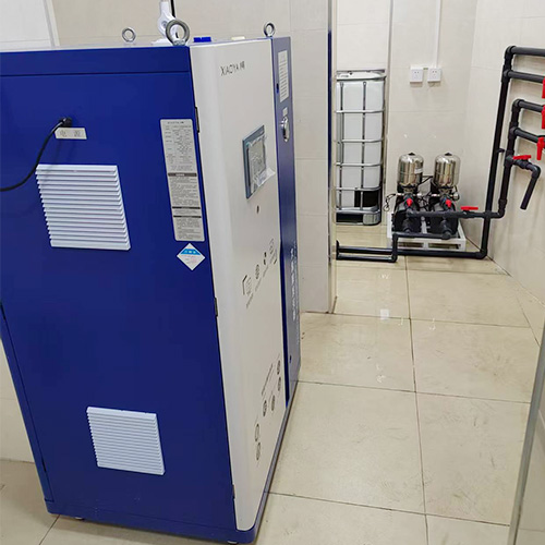 Generator asam hipoklorit untuk disinfeksi medis