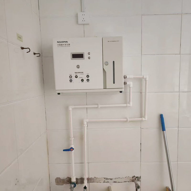 Generator Asam Hipoklorit untuk Institusi Pendidikan (AQ-P100-4G)