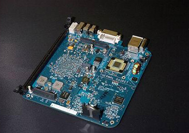 QLEDとOLEDの違い