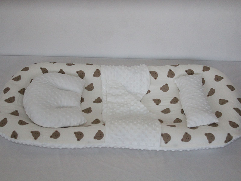 Bed-in-bed, portable bed-in-bed, folding bed-in-bed, anti-spitting-up and anti-spillage bed-in-bed