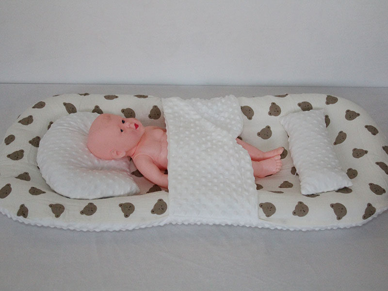 Portable anti-uterine pressure and anti-fright bed