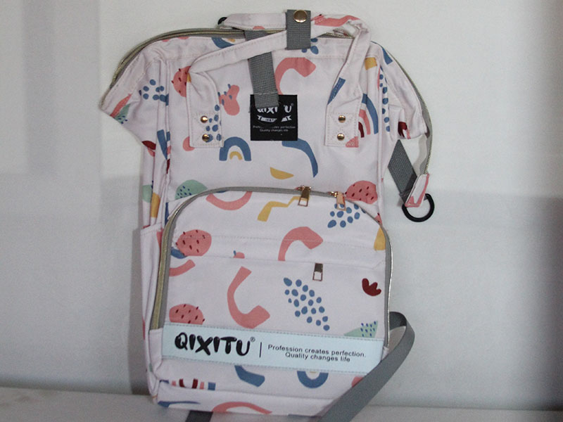 Large capacity diaper bag / Multifunctional baby bag / Storage bag for mother and baby / Portable bag with insulated milk compartment