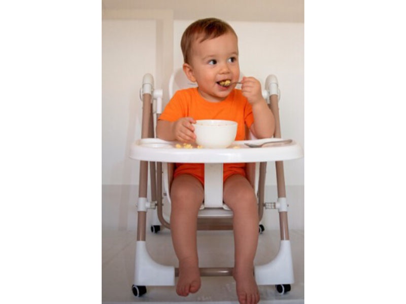 Multifunctional baby high chair / Baby high chair / Multifunctional and convenient dining table for infants and toddlers over one year old