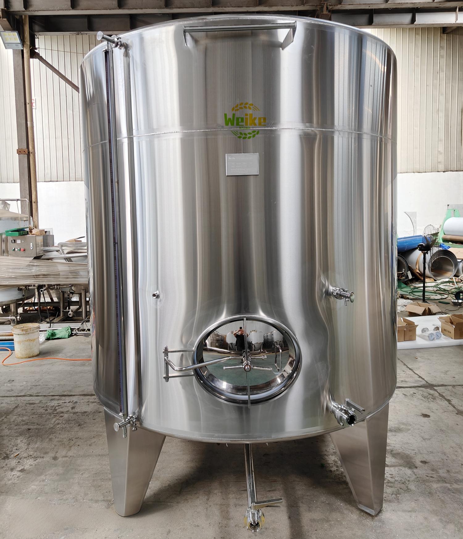 食用油貯蔵タンク