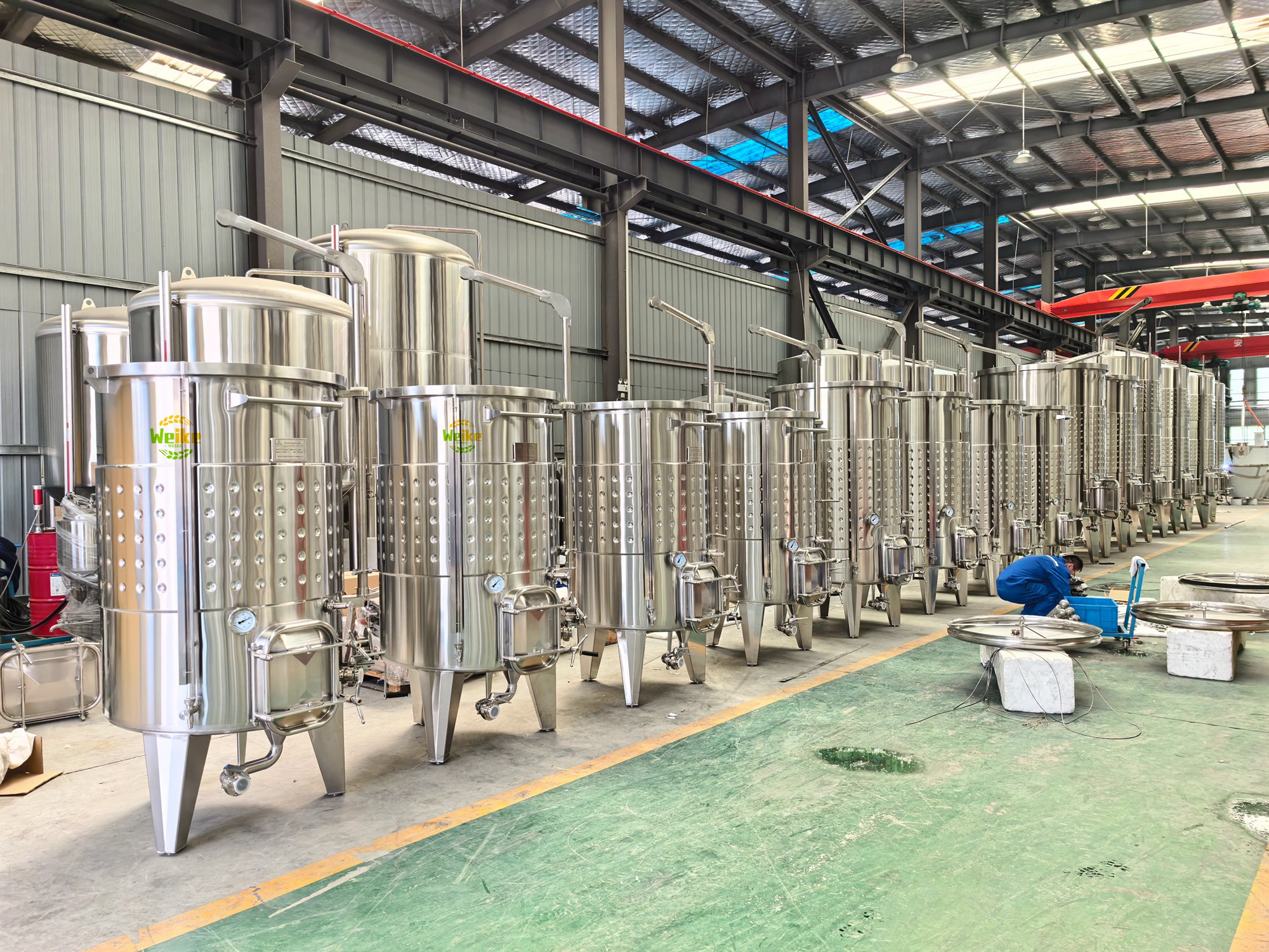 3000L 可変容量ワインタンク