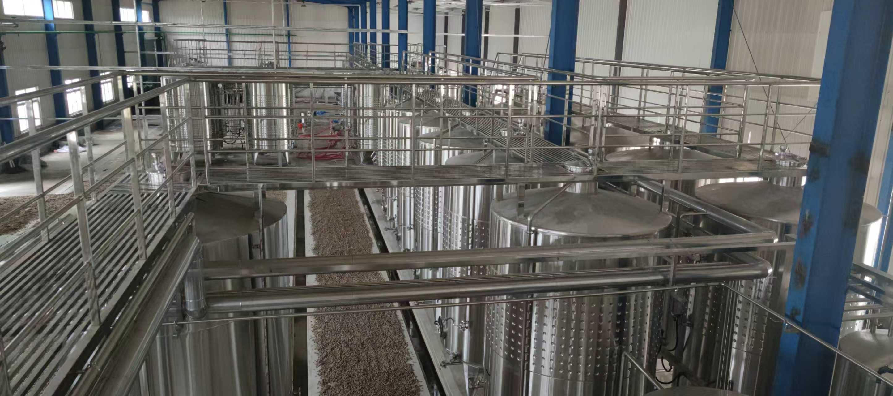 pekerjaan baja tahan karat