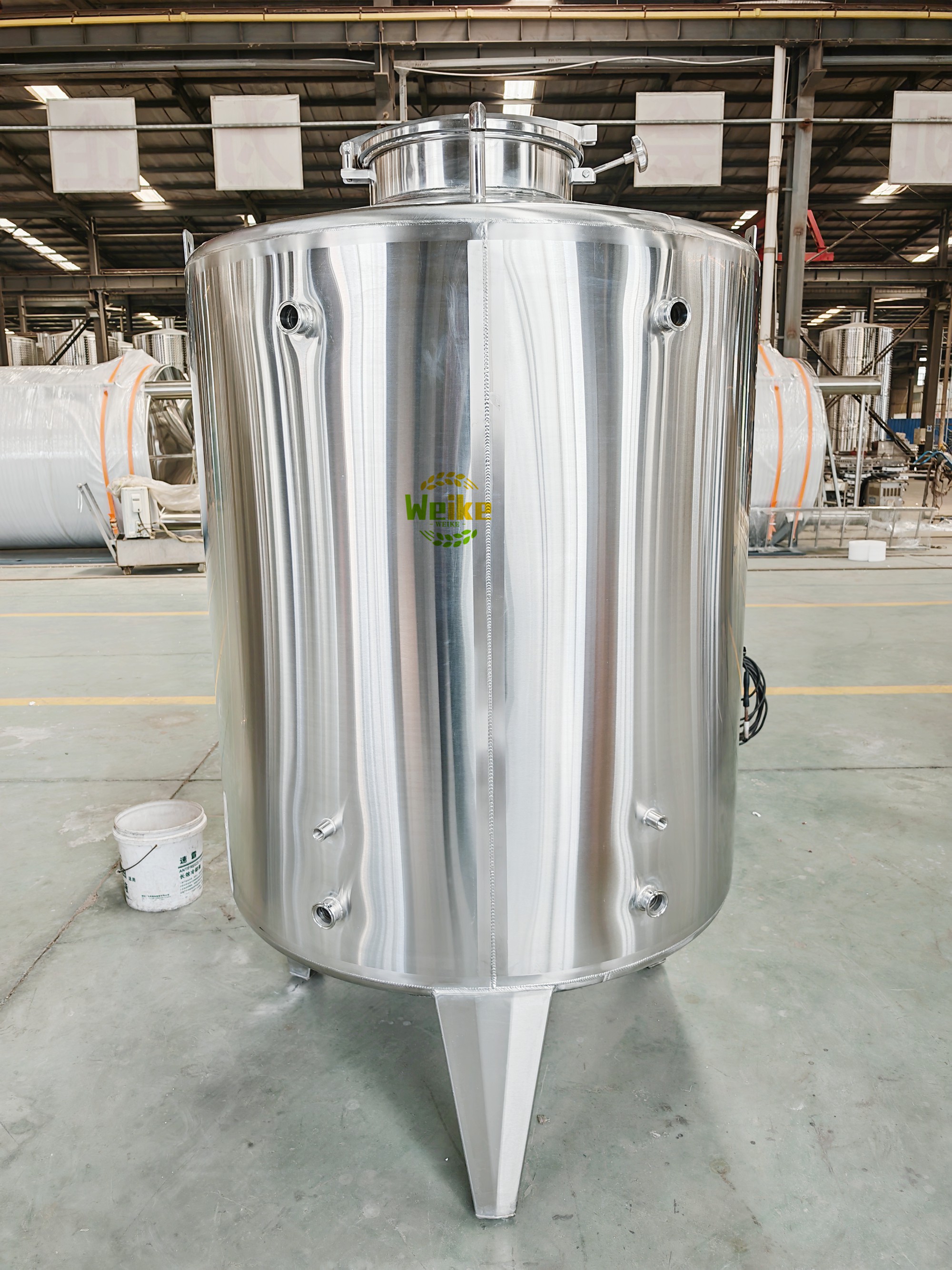 tangki penyimpanan anggur stainless steel