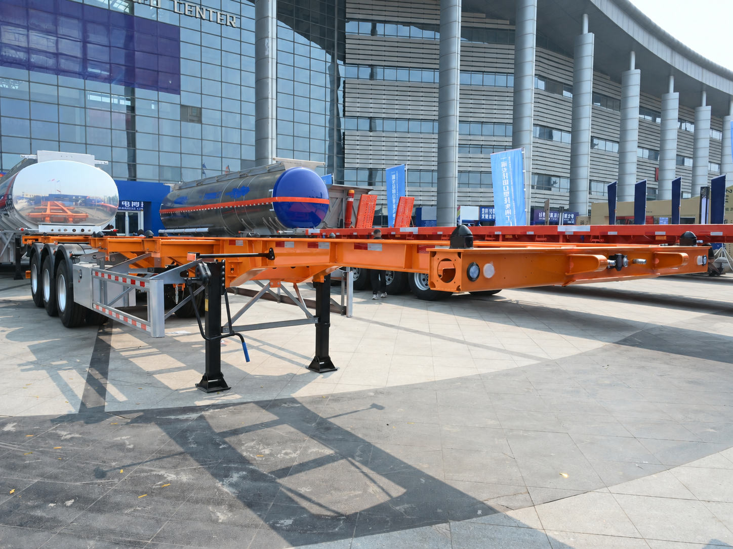 Semi-Trailer Rangka 40 ft 3 Gandar