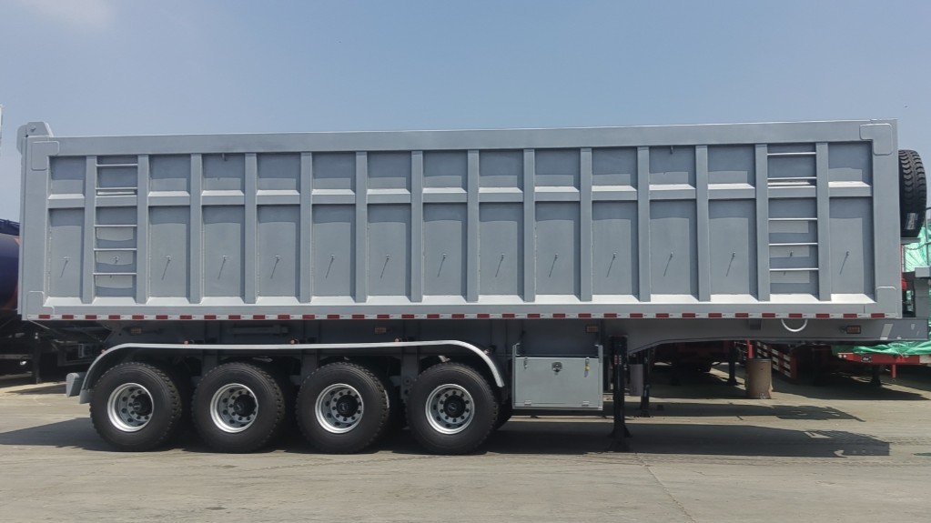 Semi-Trailer Tipper Belakang Bak Persegi Panjang 4 Gandar